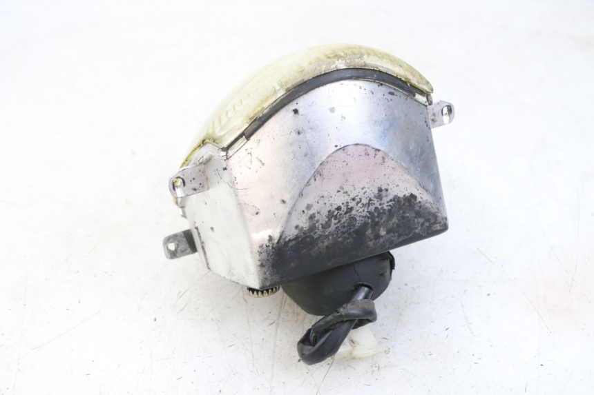 photo de HEADLIGHT GOES WIKI 125 (2010 - 2015) - Surface and material condition