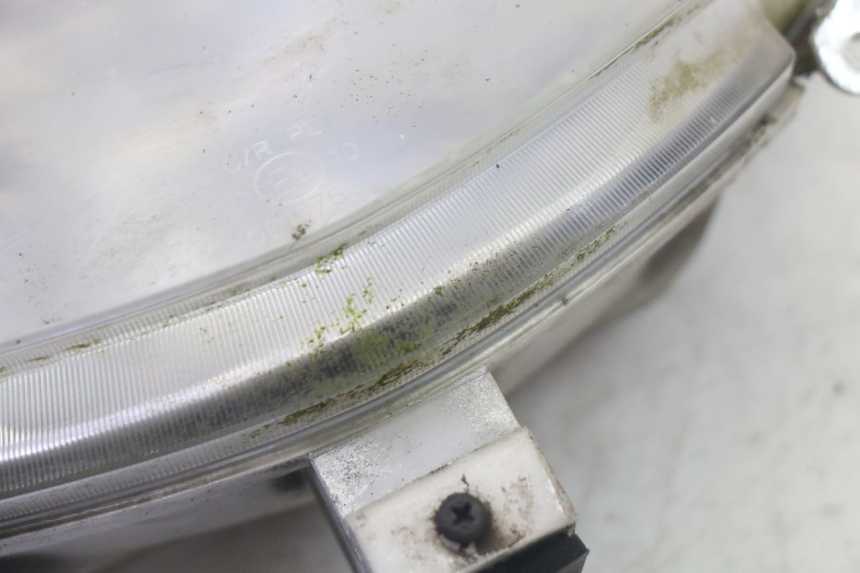 photo de HEADLIGHT KYMCO GRAND DINK 125 (2008 - 2014) - Fixing points details