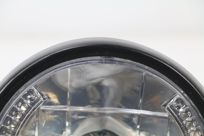 photo de HEADLIGHT SUZUKI GSF N BANDIT 600 (1996 - 1999) - High-resolution close-up