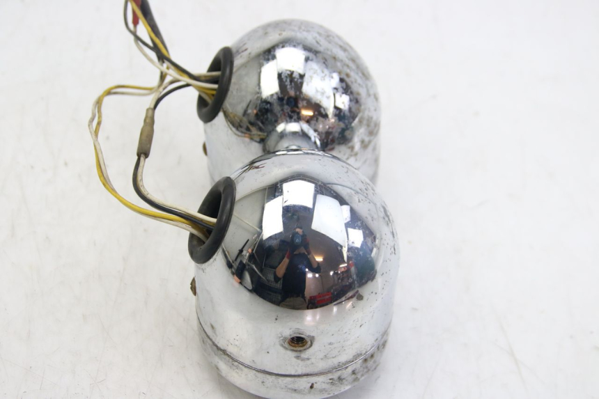 photo de FRONT HEADLIGHT SUZUKI GSX-F GSX  F 1100 (1988 - 1994) - Technical close-up