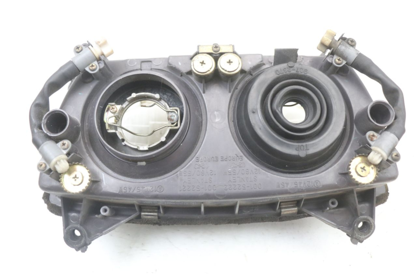 photo de HEADLIGHT HONDA CBR F 1000 (1993 - 1996) - Distinctive features