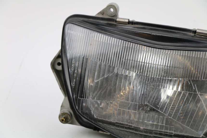 photo de HEADLIGHT HONDA CBR F 600 (1996 - 1998) - Alternative perspective