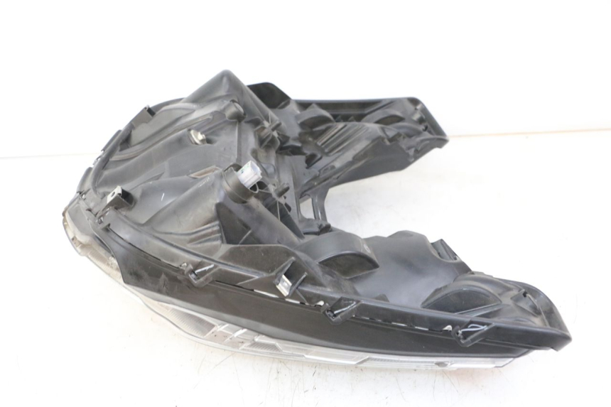 photo de HEADLIGHT HONDA FORZA 125 (2021 - 2025) - Alternative perspective