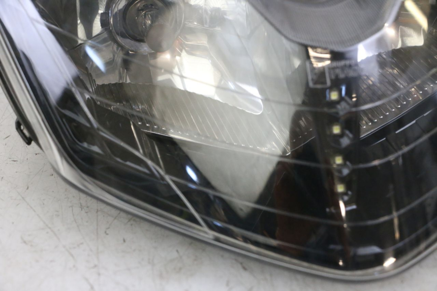 photo de HEADLIGHT PIAGGIO IE MP3 YOURBAN 300 (2011 - 2016) - Additional view of the item