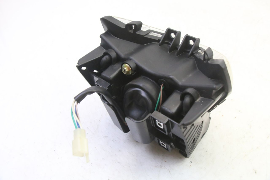 photo de HEADLIGHT KIDEN KD125-G 125 (2018 - 2022) - Technical close-up