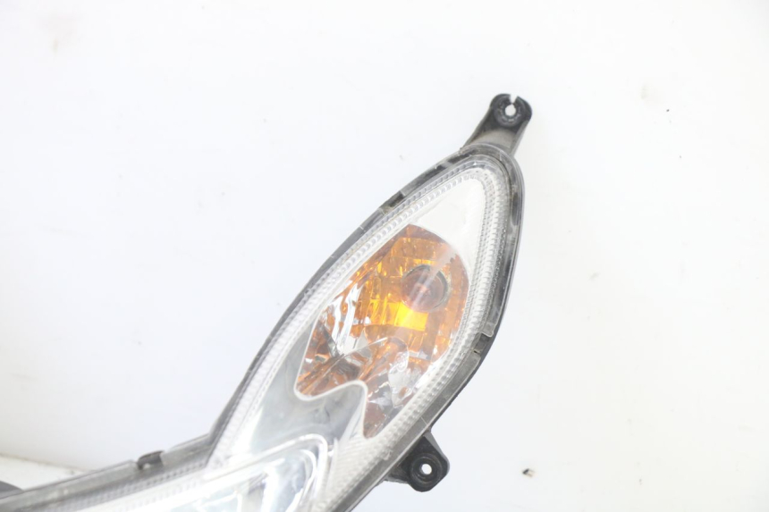 photo de HEADLIGHT PEUGEOT KISBEE 2T 50 (2018 - 2022) - Zoom on usage condition