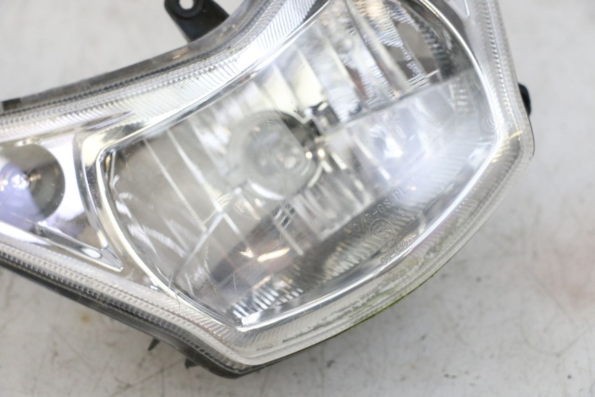 photo de FRONT HEADLIGHT PEUGEOT KISBEE 2T 50 (2010 - 2017) - Focus on structure