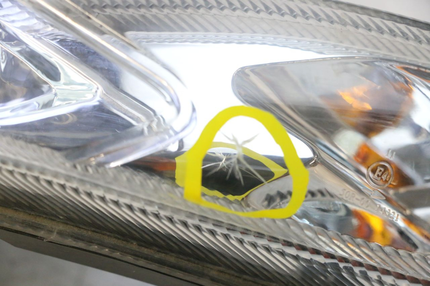 photo de FRONT HEADLIGHT PEUGEOT KISBEE 2T 50 (2010 - 2017) - Zoom on usage condition