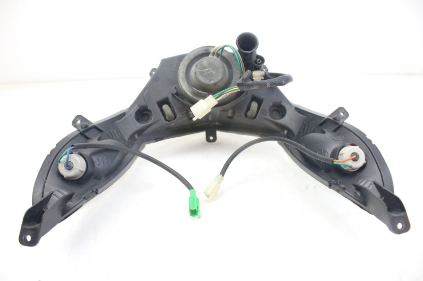 photo de FRONT HEADLIGHT PEUGEOT KISBEE 4T 50 (2010 - 2017) - Alternative perspective