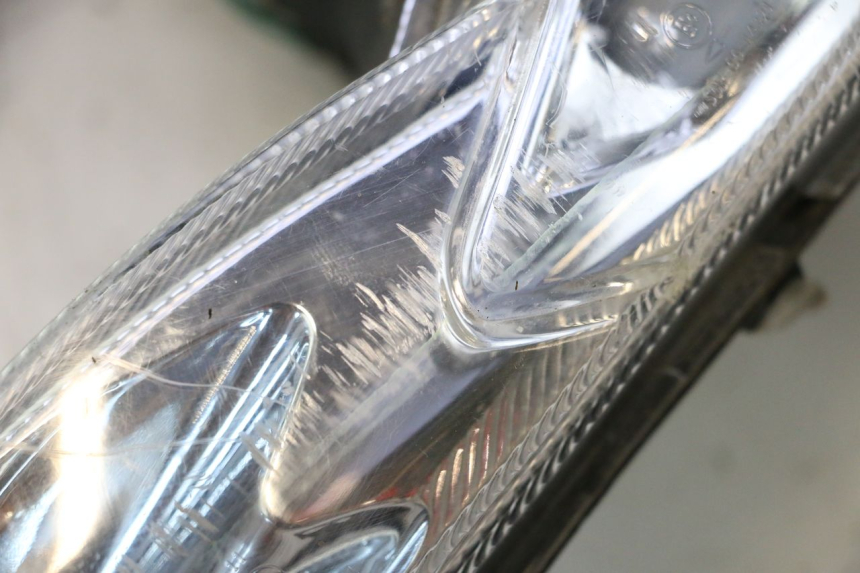 photo de FRONT HEADLIGHT PEUGEOT KISBEE 4T 50 (2018 - 2022) - Markings and original references