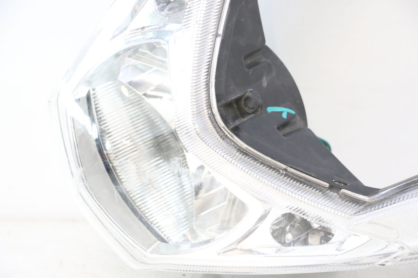 photo de HEADLIGHT PEUGEOT KISBEE 4T 50 (2023 - 2026) - Alternative perspective