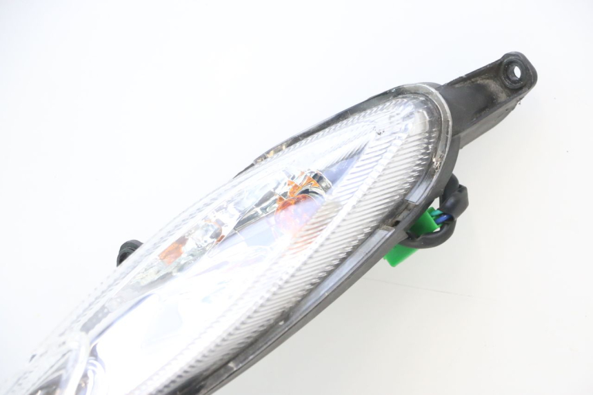 photo de HEADLIGHT PEUGEOT KISBEE 4T 50 (2023 - 2026) - Product overview