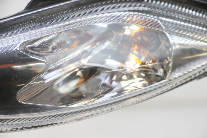 photo de FRONT HEADLIGHT PEUGEOT KISBEE 4T 50 (2018 - 2022) - Additional view of the item