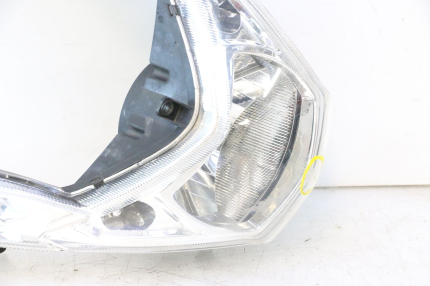 photo de FRONT HEADLIGHT PEUGEOT KISBEE 4T 50 (2018 - 2022) - Technical close-up
