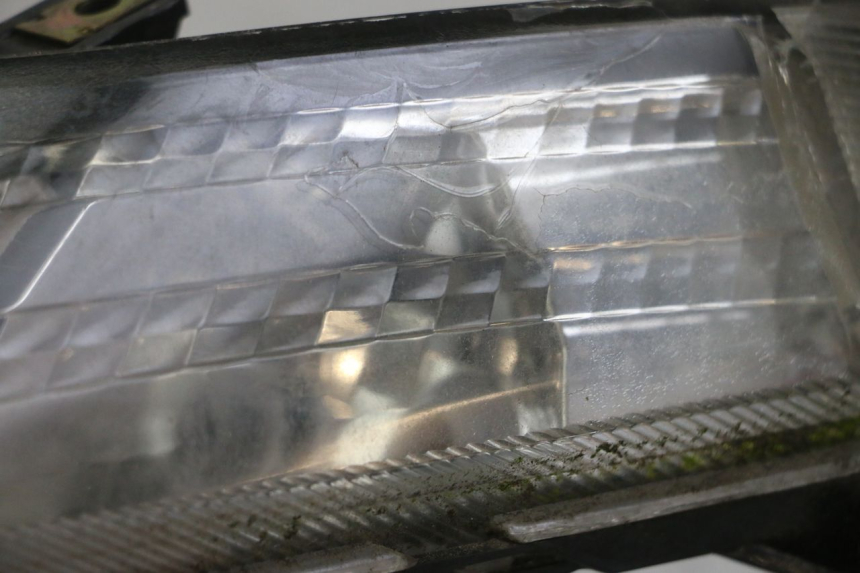 photo de FRONT HEADLIGHT KYMCO DINK 4T 50 (2007 - 2018) - High-resolution close-up