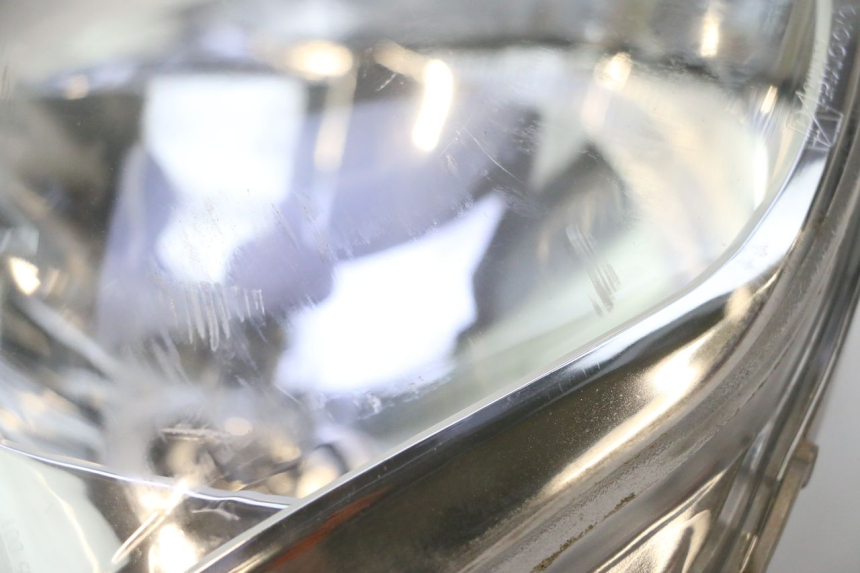 photo de FRONT HEADLIGHT PIAGGIO LIBERTY IGET 4T 50 (2015 - 2020) - Component detail