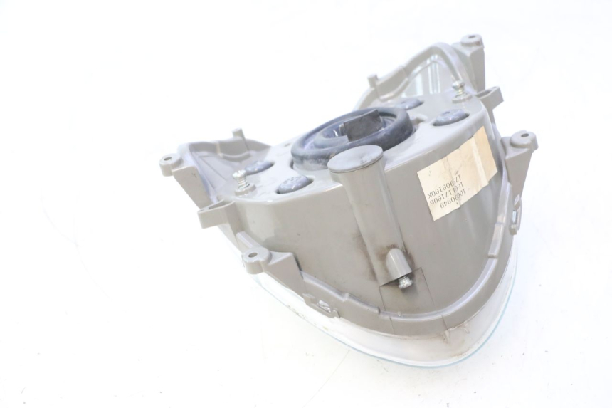 photo de FRONT HEADLIGHT PIAGGIO LIBERTY IGET 4T 50 (2015 - 2020) - Fixing points details