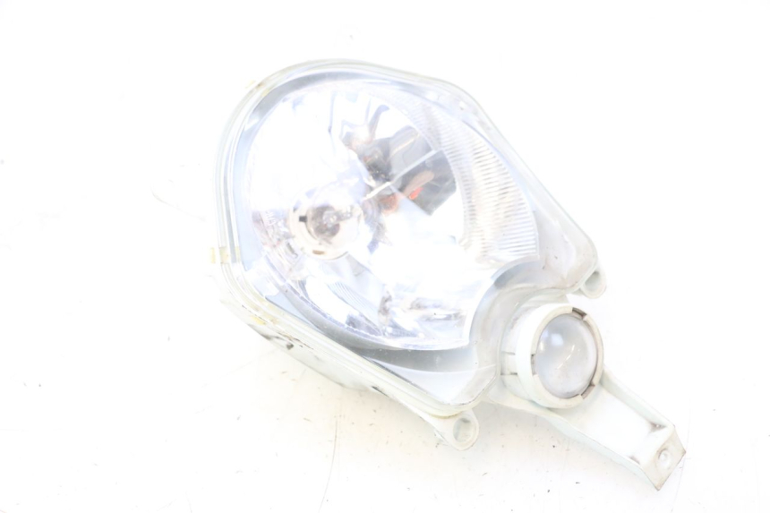 photo de FRONT HEADLIGHT PEUGEOT LUDIX 50 (2008 - 2017) - Surface and material condition