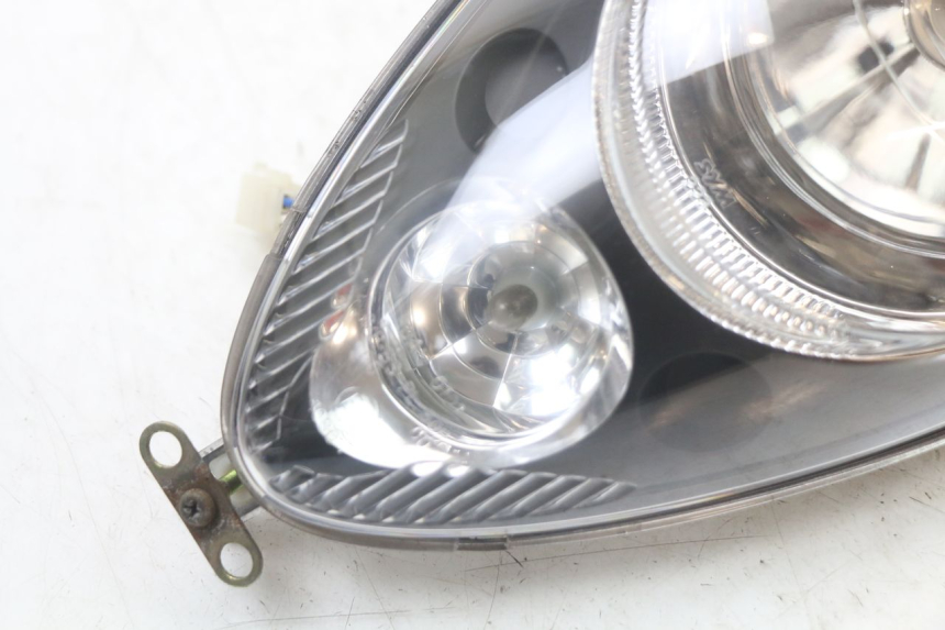 photo de HEADLIGHT SYM MIO 50 (2011 - 2017) - Component detail