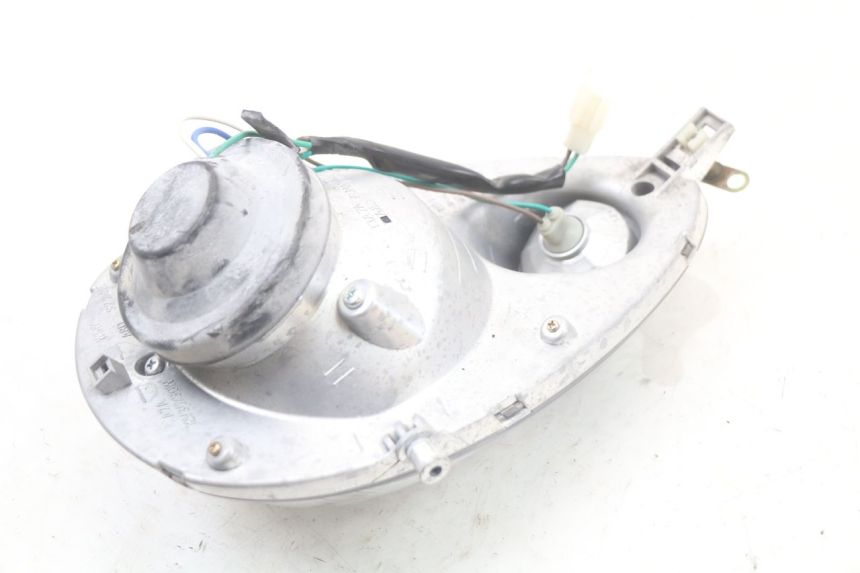 photo de HEADLIGHT SYM MIO 50 (2011 - 2017) - Fixing points details