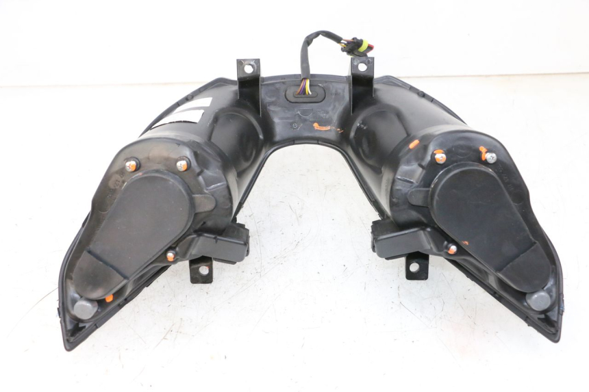 photo de HEADLIGHT PIAGGIO MP3 HPE 300 (2019 - 2026) - Markings and original references