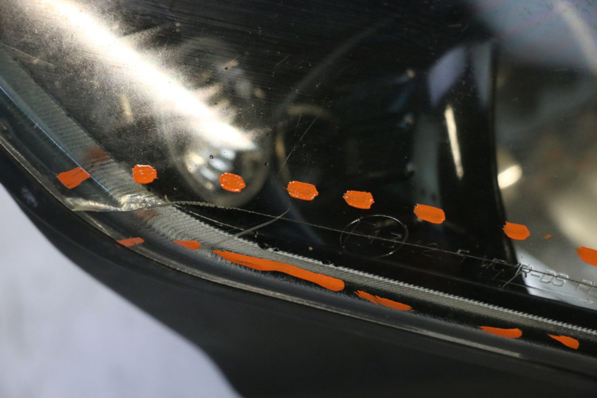 photo de HEADLIGHT PIAGGIO MP3 RL 250 (2006 - 2010) - Technical close-up