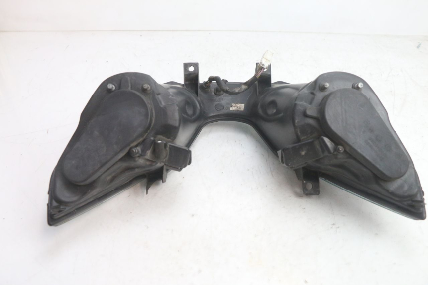 photo de HEADLIGHT PIAGGIO MP3 125 (2006 - 2014) - Fixing points details