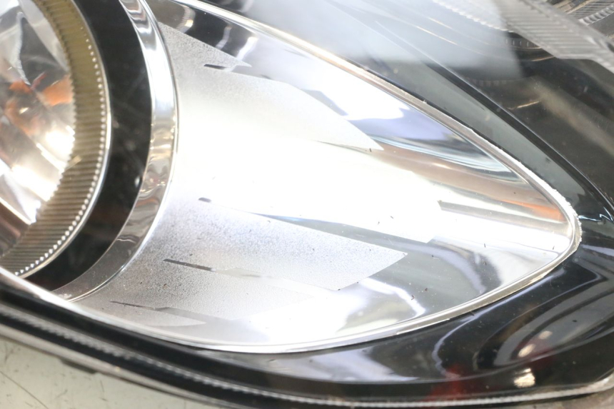 photo de HEADLIGHT PIAGGIO MP3 500 (2016 - 2018) - Main view