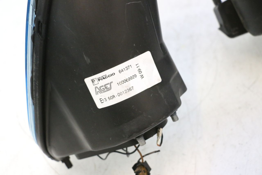 photo de HEADLIGHT PIAGGIO MP3 125 (2006 - 2014) - Zoom on usage condition