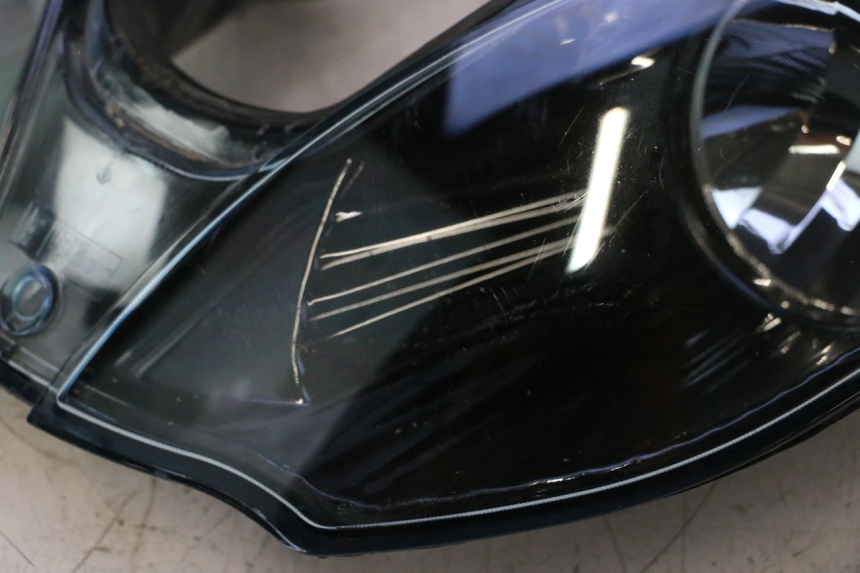 photo de HEADLIGHT PIAGGIO MP3 125 (2006 - 2014) - Technical close-up