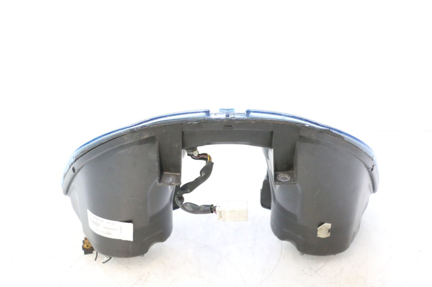 photo de HEADLIGHT PIAGGIO MP3 125 (2006 - 2014) - Alternative perspective
