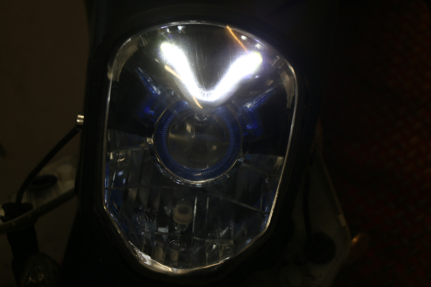 photo de HEADLIGHT YAMASAKI MSX 50 (2013 - 2022) - Additional view of the item