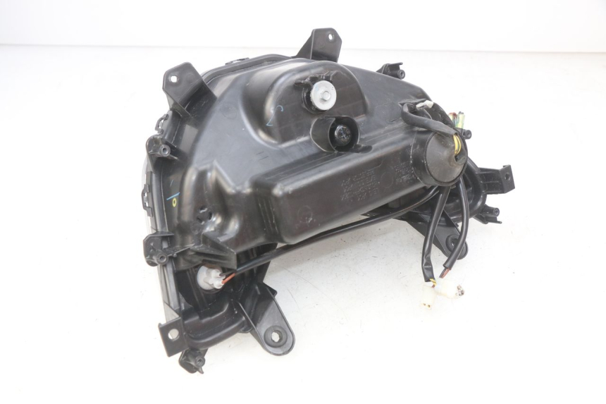 photo de HEADLIGHT YAMAHA N-MAX NMAX 125 (2017 - 2020) - Markings and original references