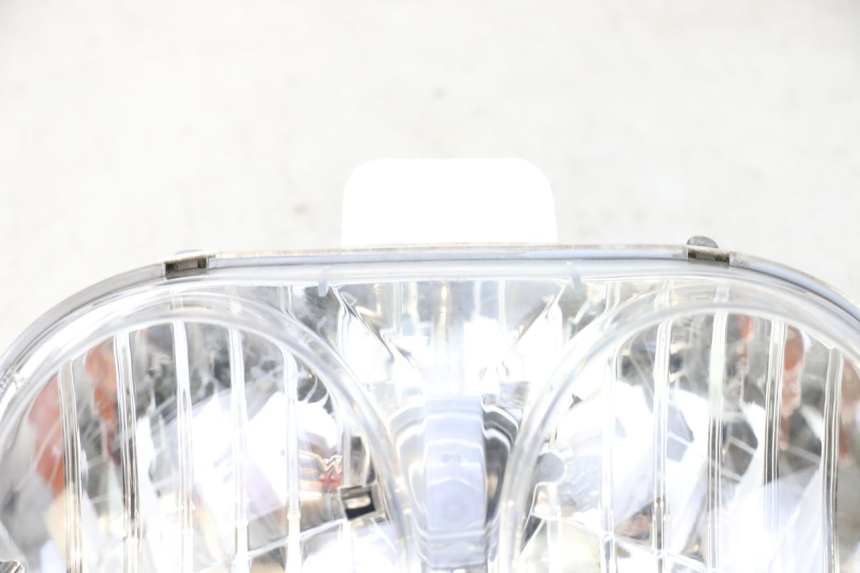 photo de FRONT HEADLIGHT YAMAHA NEOS NEO'S 4T 50 (2008 - 2016) - Distinctive features