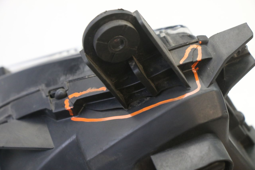 photo de HEADLIGHT HONDA NTV DEAUVILLE ABS 700 (2007 - 2016) - Markings and original references