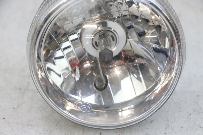 photo de HEADLIGHT JM MOTORS OLDIES GT 4T 50 (2018 - 2025) - Surface and material condition