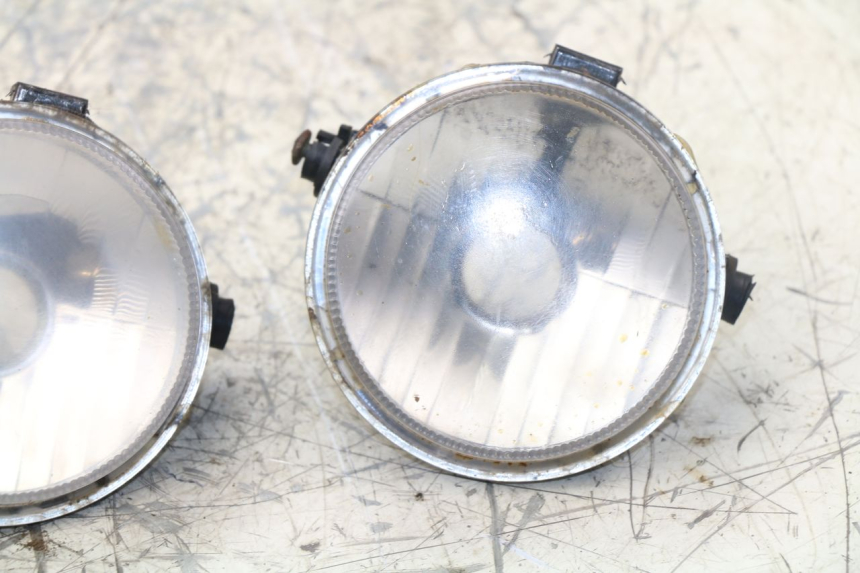 photo de HEADLIGHT PANTHERA PANTHERA 110 (2010 - 2017) - Surface and material condition