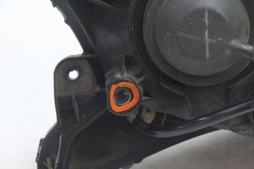 photo de HEADLIGHT HONDA PCX (JF28) 125 (2009 - 2011) - Product overview