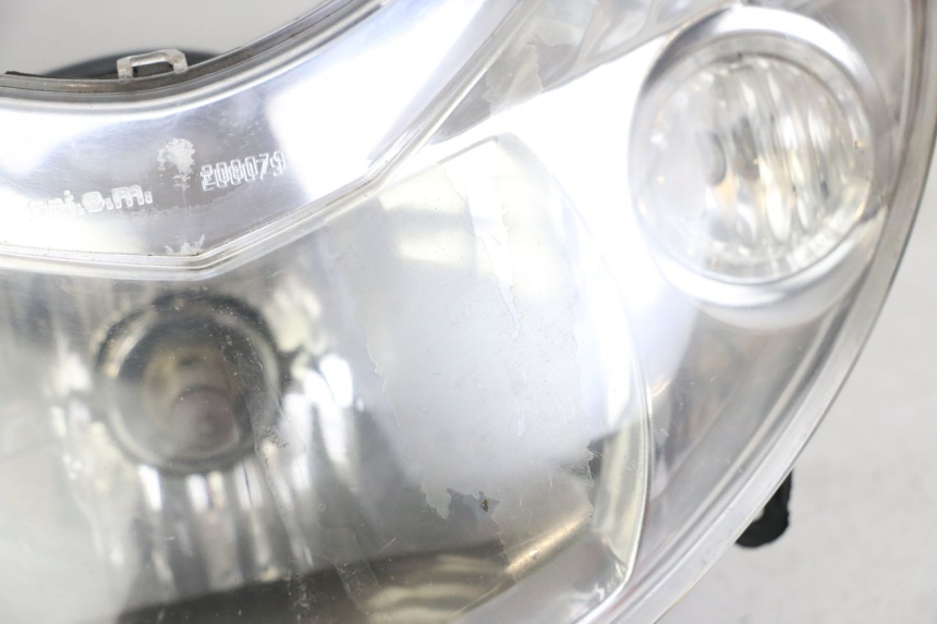 photo de HEADLIGHT PEUGEOT ELYSTAR 125 (2002 - 2007) - Distinctive features
