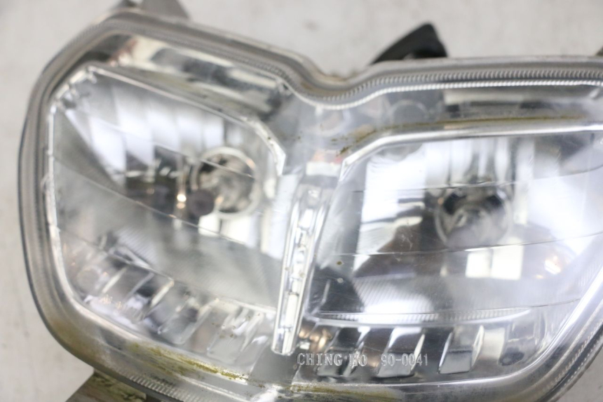 photo de FRONT HEADLIGHT PIAGGIO NEW TYPHOON 50 (2010 - 2017) - Zoom on usage condition