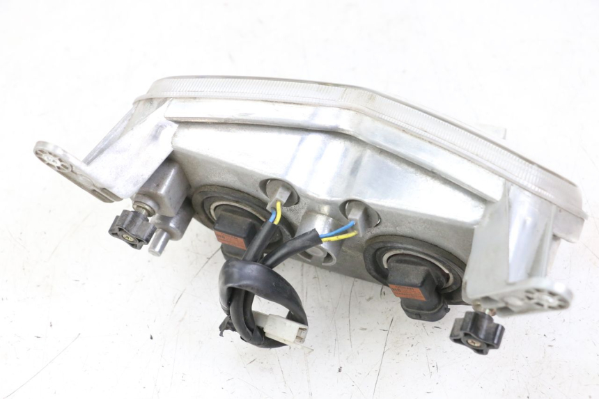 photo de FRONT HEADLIGHT PIAGGIO NEW TYPHOON 50 (2010 - 2017) - Surface and material condition