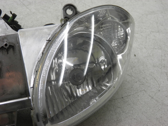 photo de HEADLIGHT PIAGGIO X9 250 (2000 - 2002) - Alternative perspective