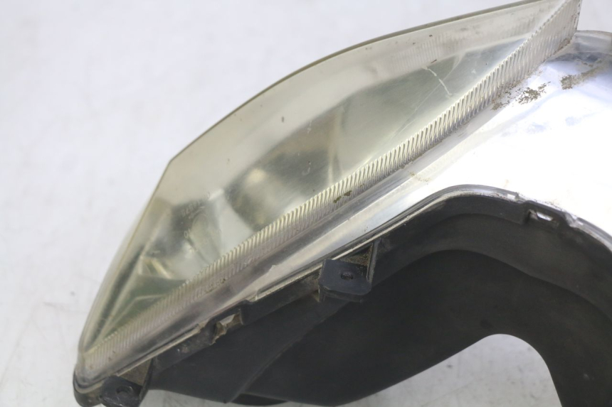photo de FRONT HEADLIGHT YAMASAKI RAPTOR 50 (2013 - 2018) - Zoom on usage condition