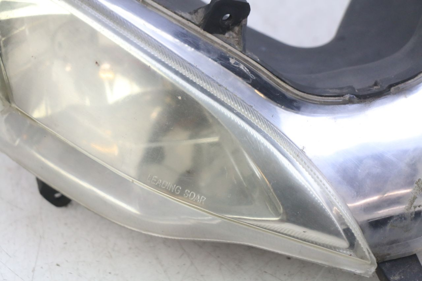 photo de FRONT HEADLIGHT YAMASAKI RAPTOR 50 (2013 - 2018) - Technical close-up