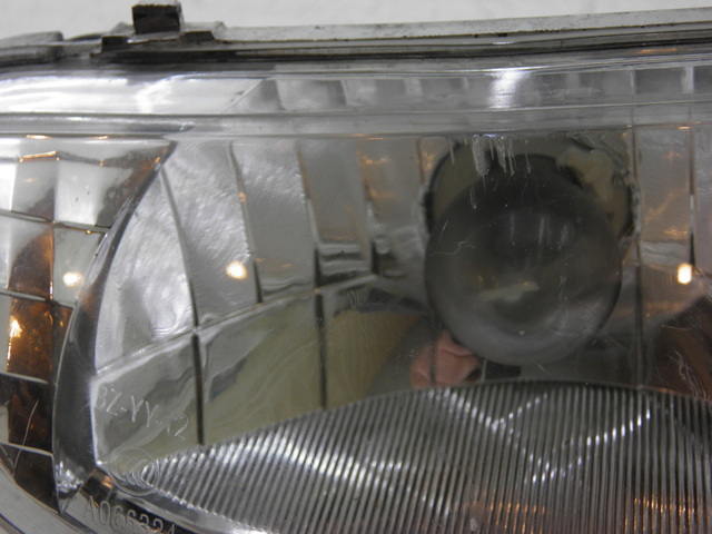 photo de HEADLIGHT ROADSIGN WALLABY 50 (2009 - 2014) - Zoom on usage condition