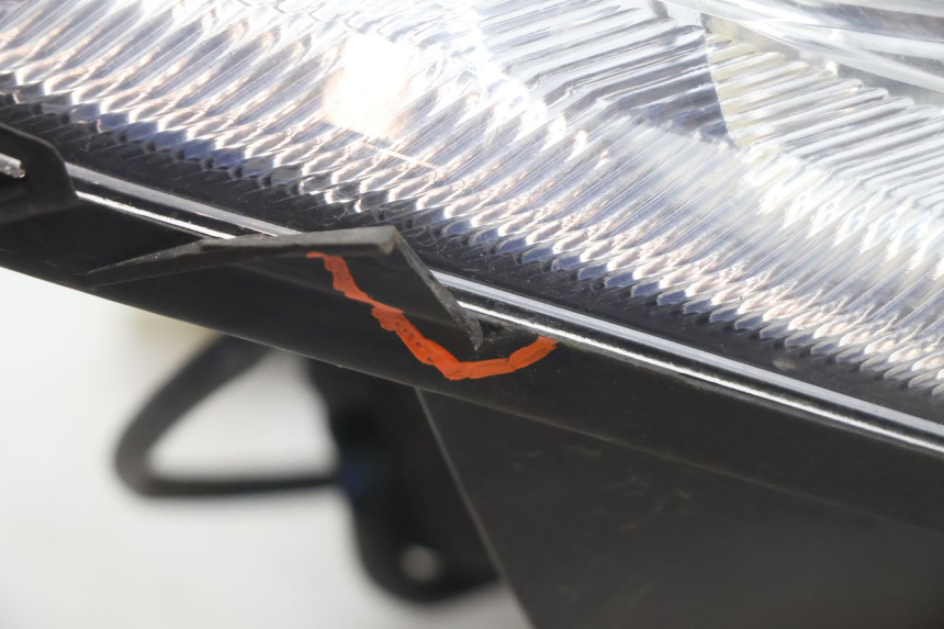 photo de FRONT HEADLIGHT KEEWAY RY6 2T 50 (2011 - 2019) - Technical close-up
