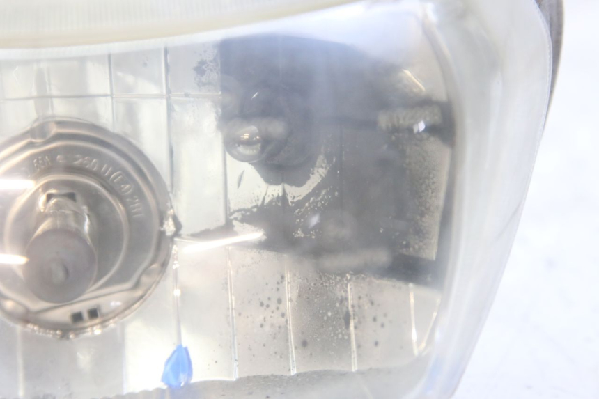 photo de HEADLIGHT JM MOTORS SANTANA 50 (2014 - 2023) - Zoom on usage condition