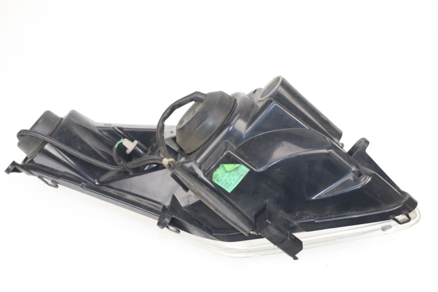 photo de HEADLIGHT PEUGEOT SATELIS COMPRESSOR K15 125 (2006 - 2009) - Technical close-up