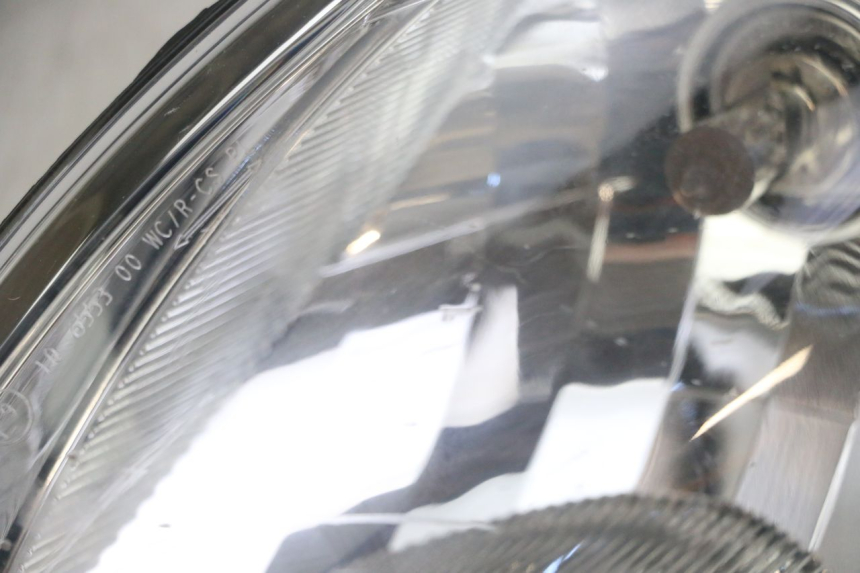 photo de HEADLIGHT PEUGEOT SATELIS 125 (2013 - 2018) - Alternative perspective