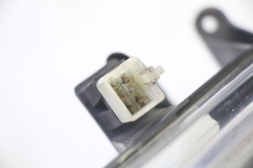 photo de HEADLIGHT PEUGEOT SATELIS 125 (2006 - 2009) - Additional view of the item